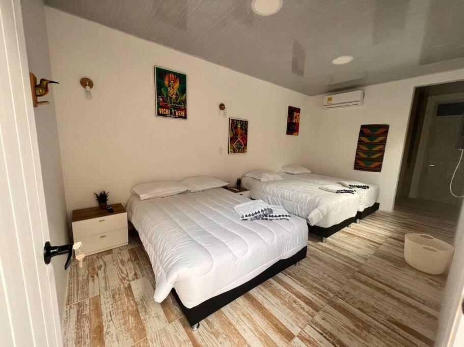 Nueva En San Antonio Cali, La Casa De Tona Villa Exteriör bild