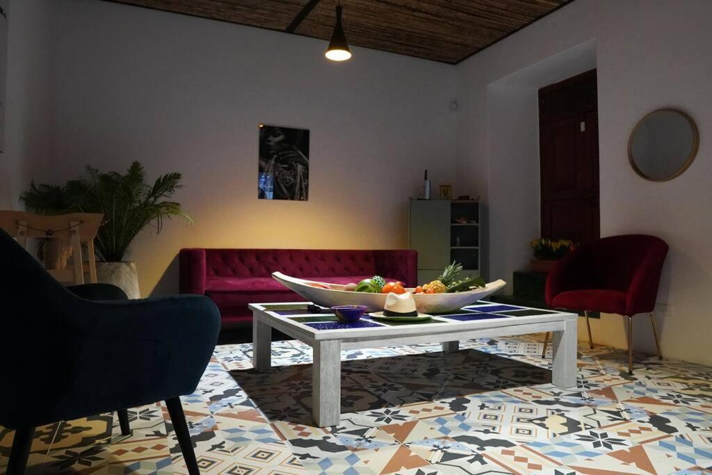 Nueva En San Antonio Cali, La Casa De Tona Villa Exteriör bild