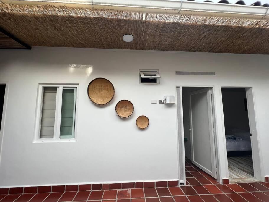 Nueva En San Antonio Cali, La Casa De Tona Villa Exteriör bild